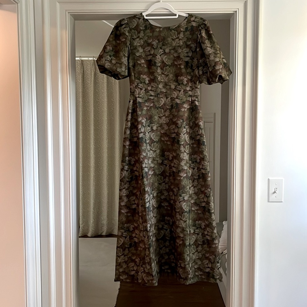 Hill House Home green leaf motif print dress